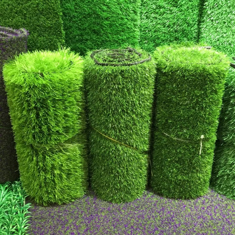 Tấm nhựa PVC nh&acirc;n tạo m&agrave;u xanh l&aacute; c&acirc;y d&ugrave;ng trang tr&iacute; Gi&aacute;ng sinh, h&agrave;ng Trung Quốc.