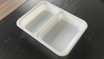 Model 016 - 27 oz Rectangle 2 Compartment Black CPET Tray